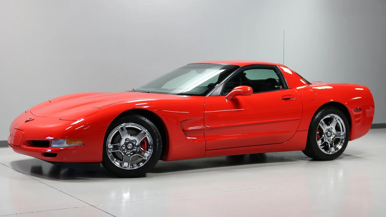 Click to Enlarge-Esc to Close Corvette Generations/C5/C5 2004 Red Le-Mans-Commemorative-Edition.webp